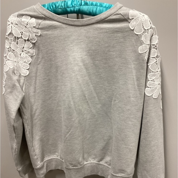 Drapers &Damons sweatshirt with flower appliqués - Picture 2 of 6